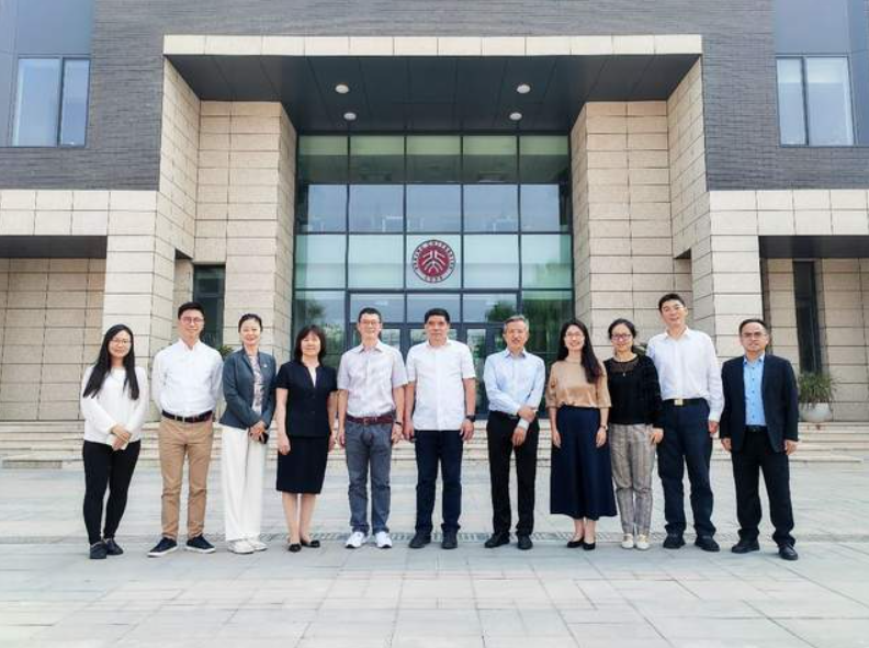 中國政法大學商學院院長商文江一行調研北京大學國家發展研究院