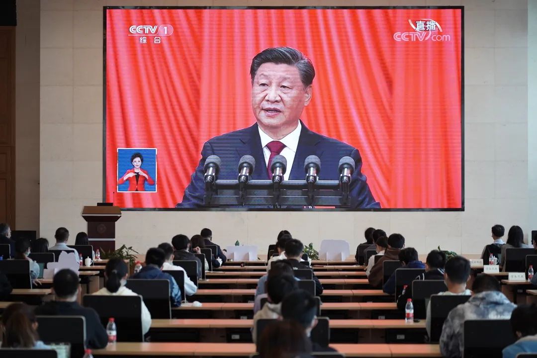 浙江大學(xué)國(guó)際校區(qū)組織師生集中收看黨的二十大開幕會(huì)盛況