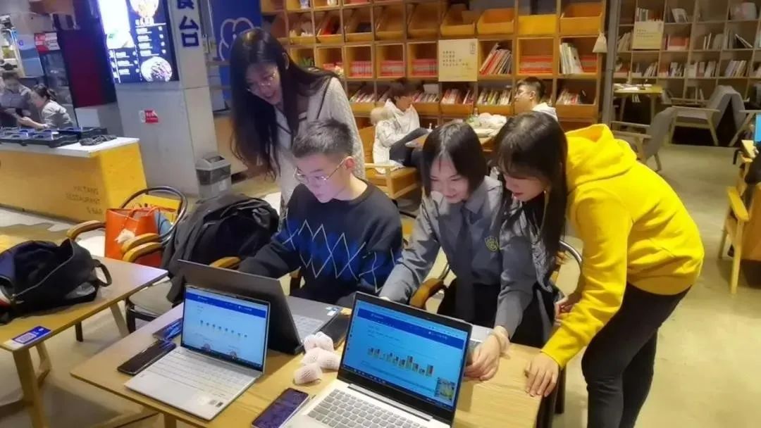 天津大學(xué)MBA和MPAcc學(xué)子喜獲“尖烽時(shí)刻”全國(guó)獎(jiǎng)項(xiàng)