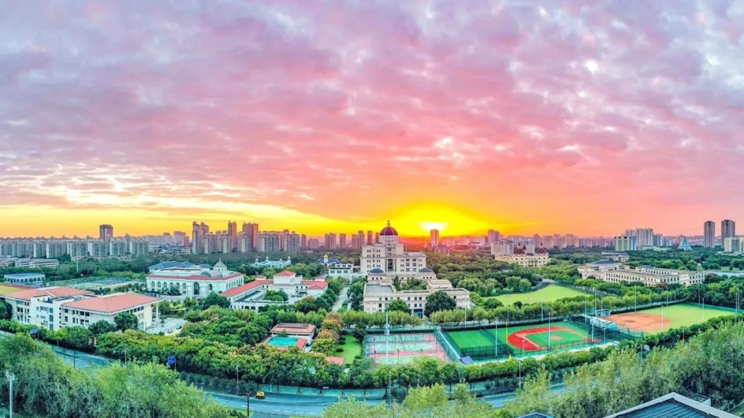 上海外國語大學MBA招生辦全天候為考生提供在線咨詢！助力圓夢！
