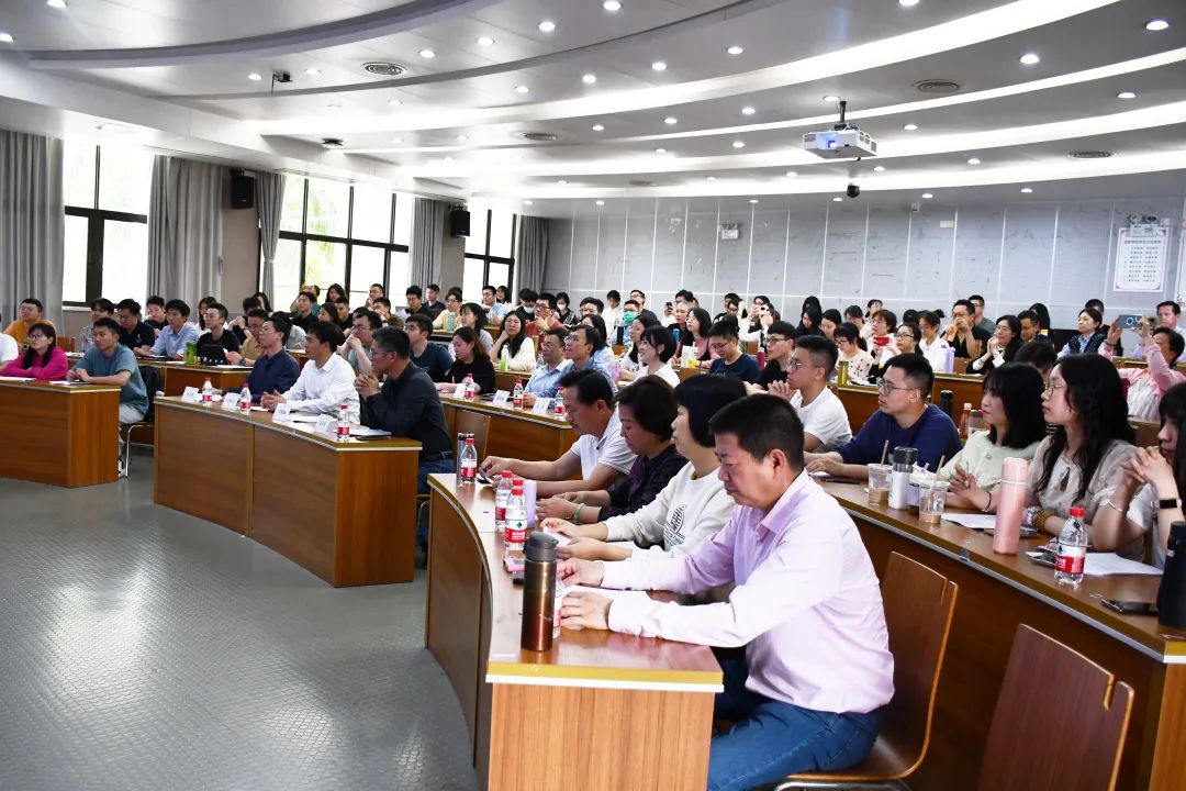 汕頭大學商學院MBA教育中心成功舉辦第十六期MBA大講堂