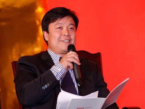 韓保江，經濟博士